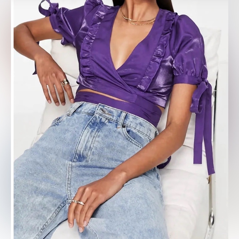 Annorlunda Strappy Crop Wrap Top